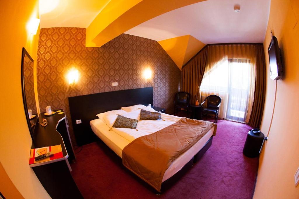 Hotel Carpatic Predeal Habitación foto